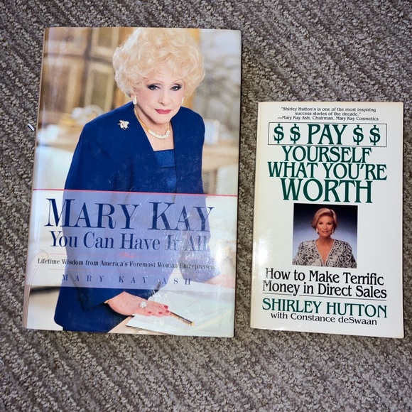 Mary Kay White Sweatshirt Seminar Watch Pins Books Collection Make an Offer! - Picture 9 of 13